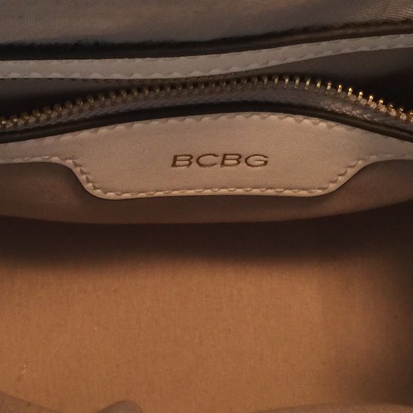 BCBG CROSSBODY - Picture 3 of 7